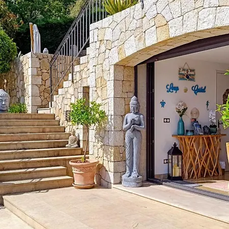 Loup Castel Boutique Hotel B&B-2